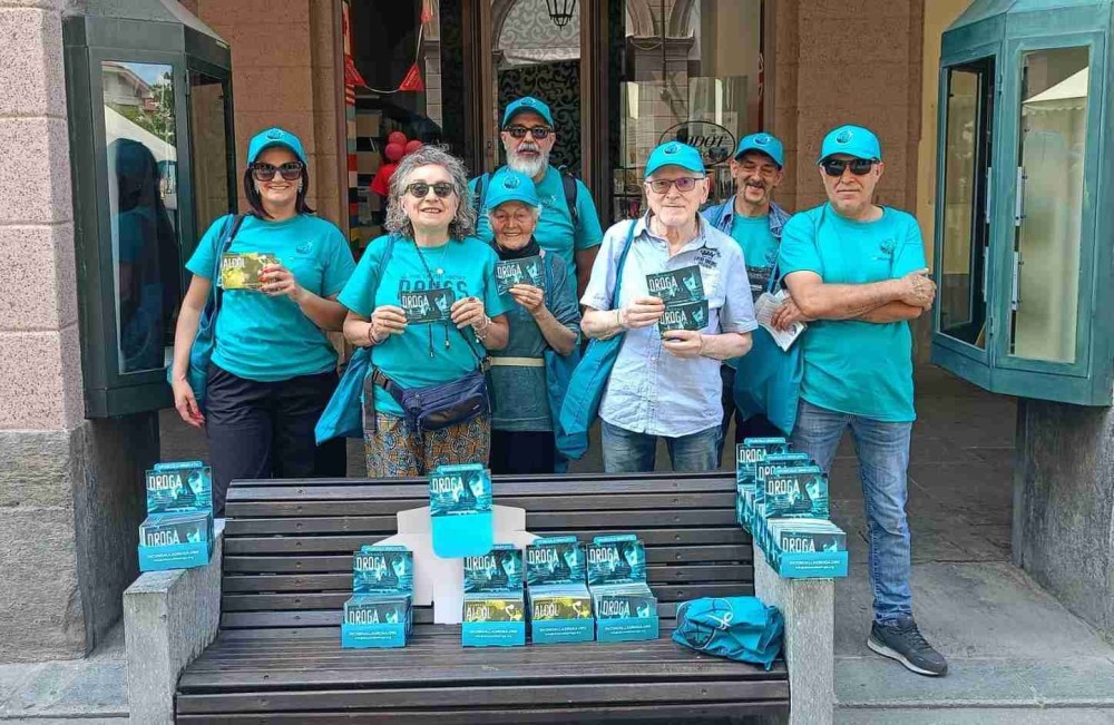 Saluzzo, distribuiti oltre duemila opuscoli ''La verità sulla droga'' al Giro d’Italia Femminile