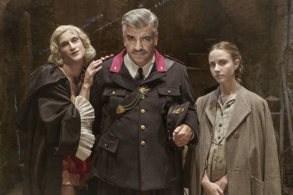 METTICI LA MANO Commedia di Maurizio De Giovanni al Teatro Menotti Luigi Perego