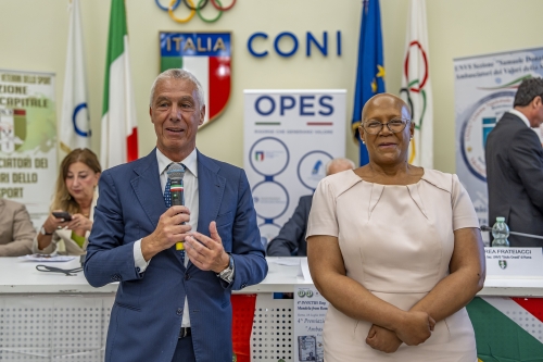 Premio “Ambassador Of Freedom” al Sig. Prefett...