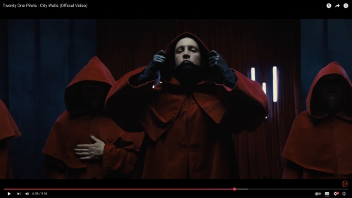 Video — Twenty One Pilots al #1 con Breach: il m...