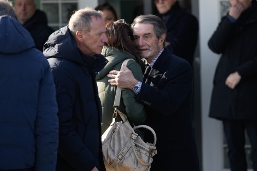 Crans-Montana, rientrate a Milano le salme dei cin...