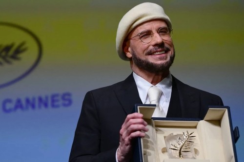 John Travolta, Palma d’Oro onoraria a Cannes: una carriera che diventa memoria del cinema