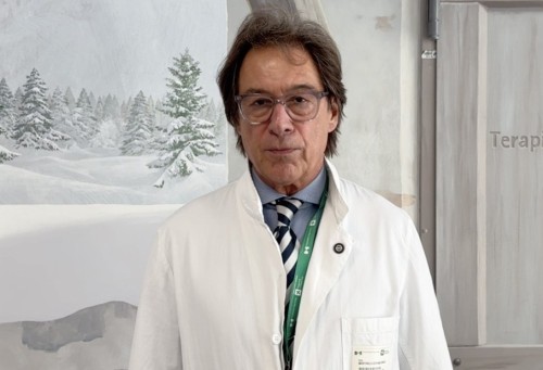 Leone, il neonato ritrovato a Cinisello Balsamo respira senza supporto